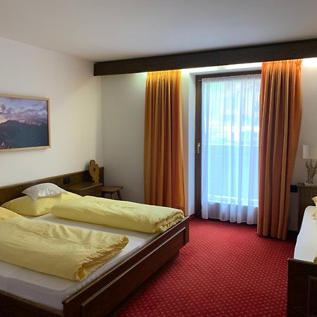 Garni Bel Air Hotel Colfosco Exterior photo